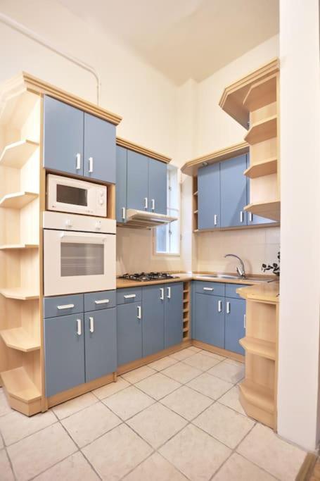 בודפשט Unwind In Style W Sauna Dsgn 2Br Home מראה חיצוני תמונה