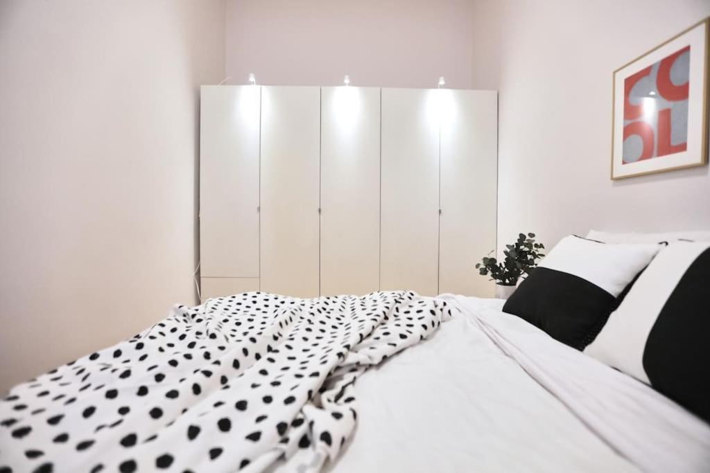 בודפשט Unwind In Style W Sauna Dsgn 2Br Home מראה חיצוני תמונה
